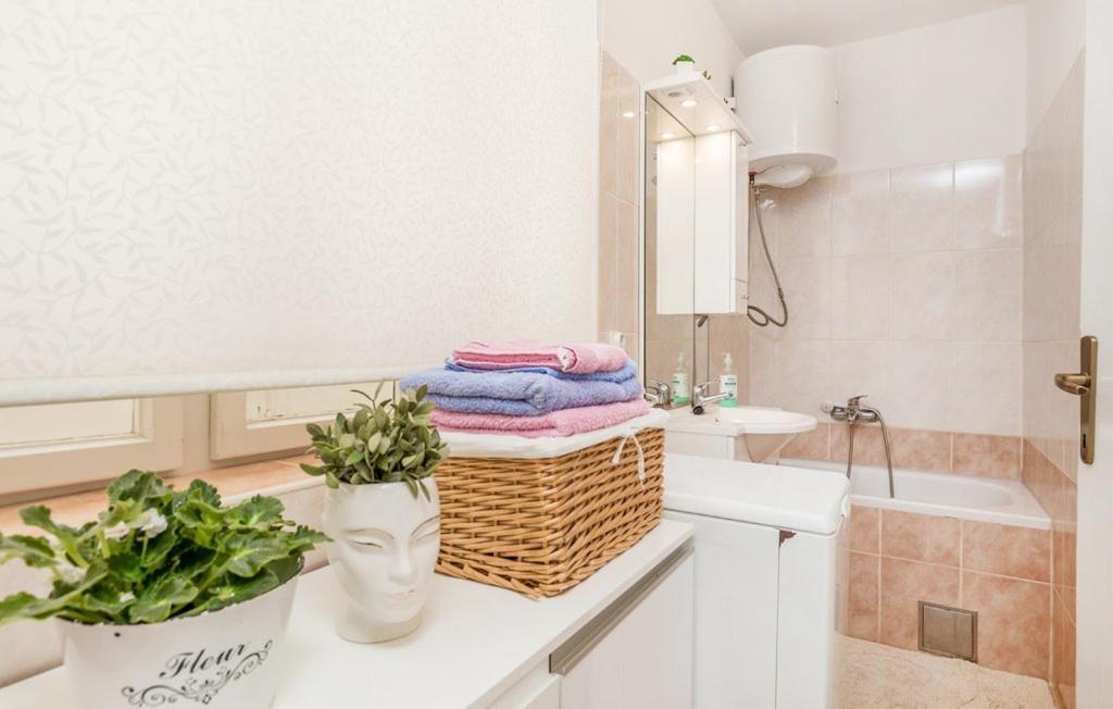 Sunset With Sea View Apartment Povljana