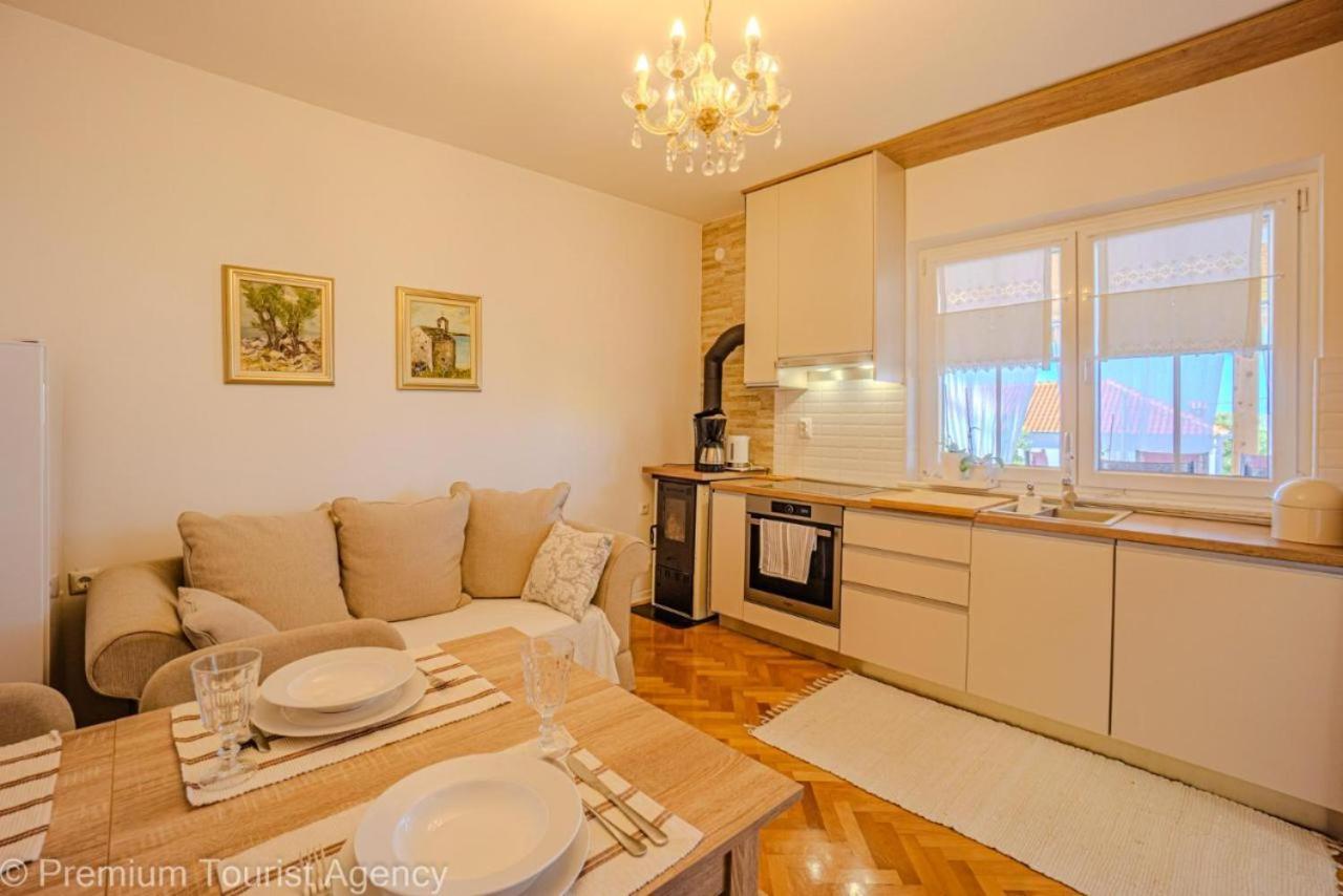 Sunset With Sea View Apartment